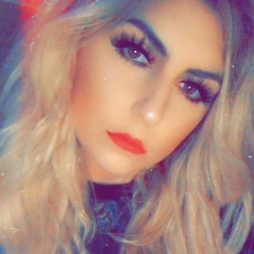 Meet your Posher, Brittany